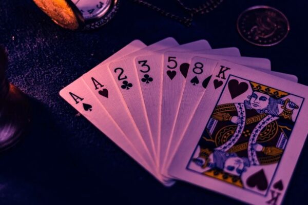 Beginner’s Guide to One of the Best Indian Card Games -Teen Patti